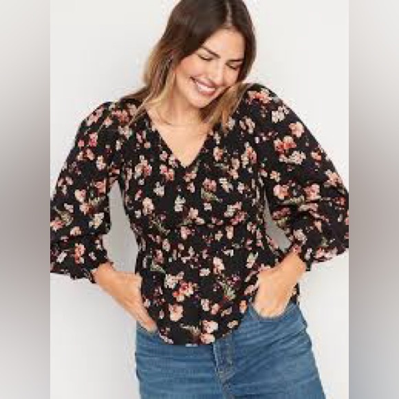 Old Navy Tops - New Old Navy Floral Cotton Knit Puff Sleeve Smocked Peplum Ruffle Boho Top XL